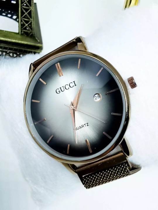 Relógio Unissex Gucci premium Marrom pulseira de imã