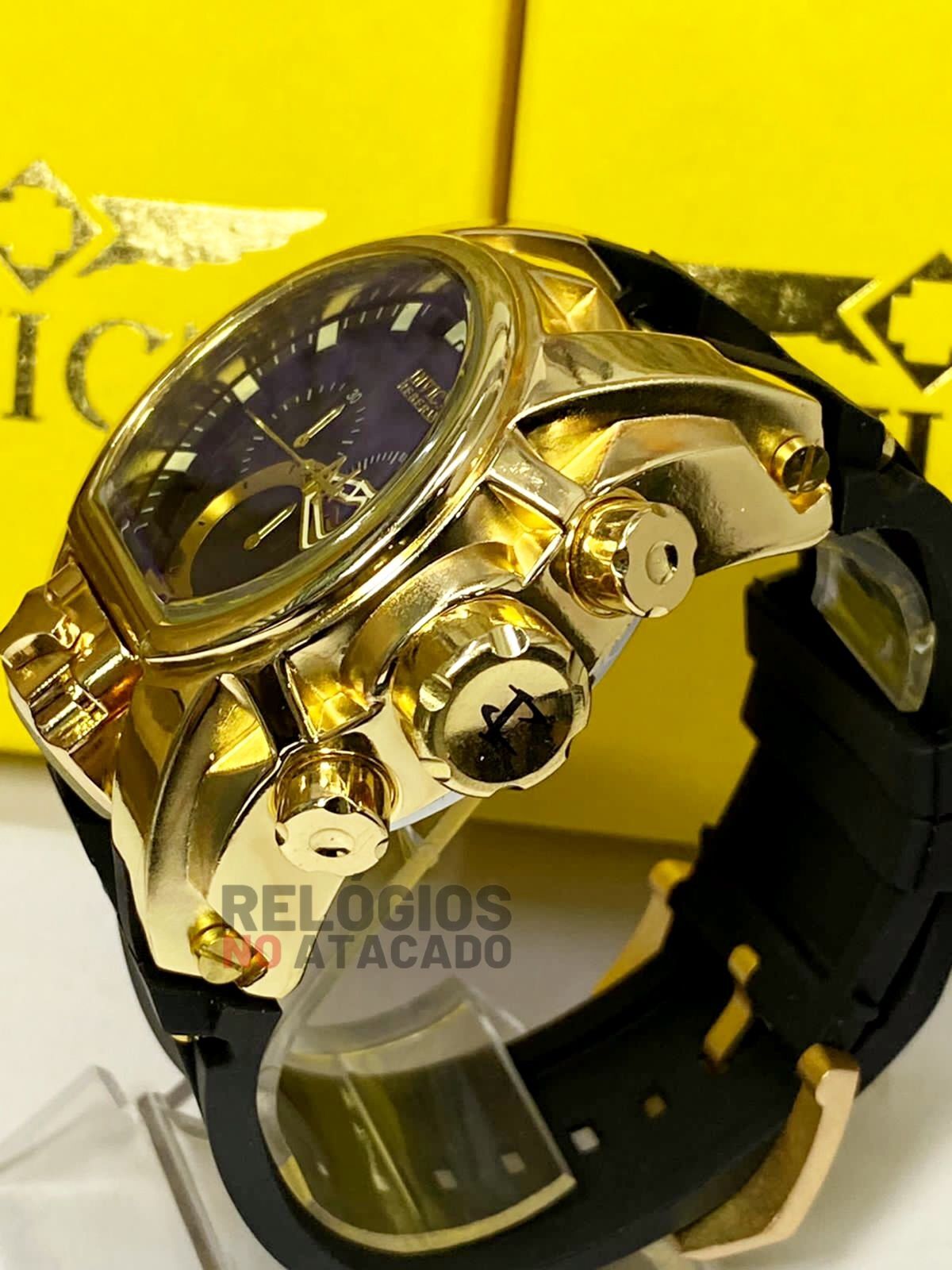 Relógio Masculino Invicta Zeus Magnum Linha Gold One Dourado fundo Preto Pulseira de Borracha Preta - Imagem 4